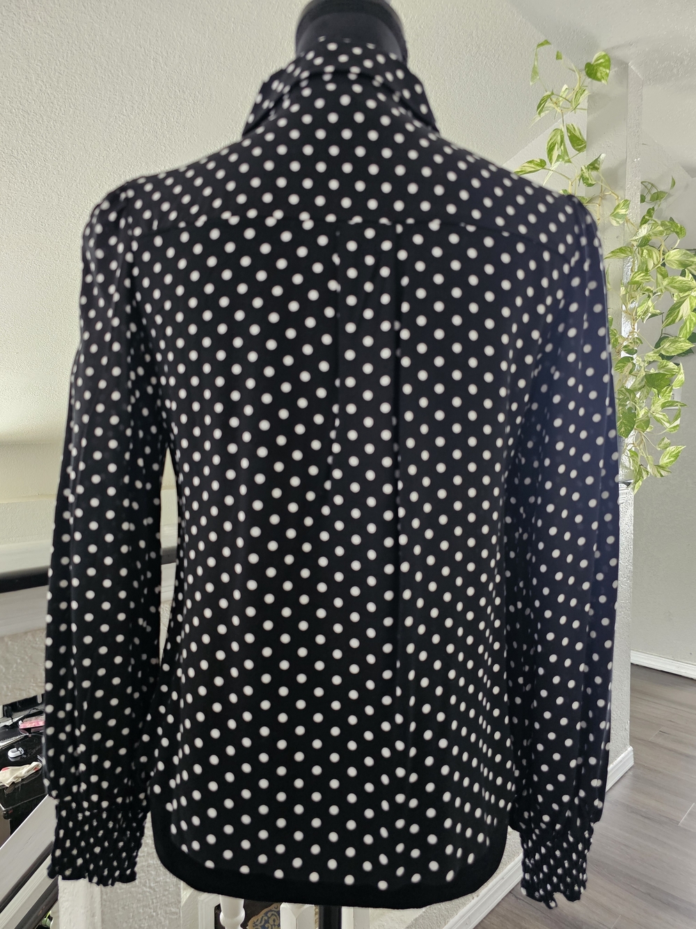 NWOT Size S Black and White Polka Dot Button-Up Dress Shirt - Picture 6 of 16